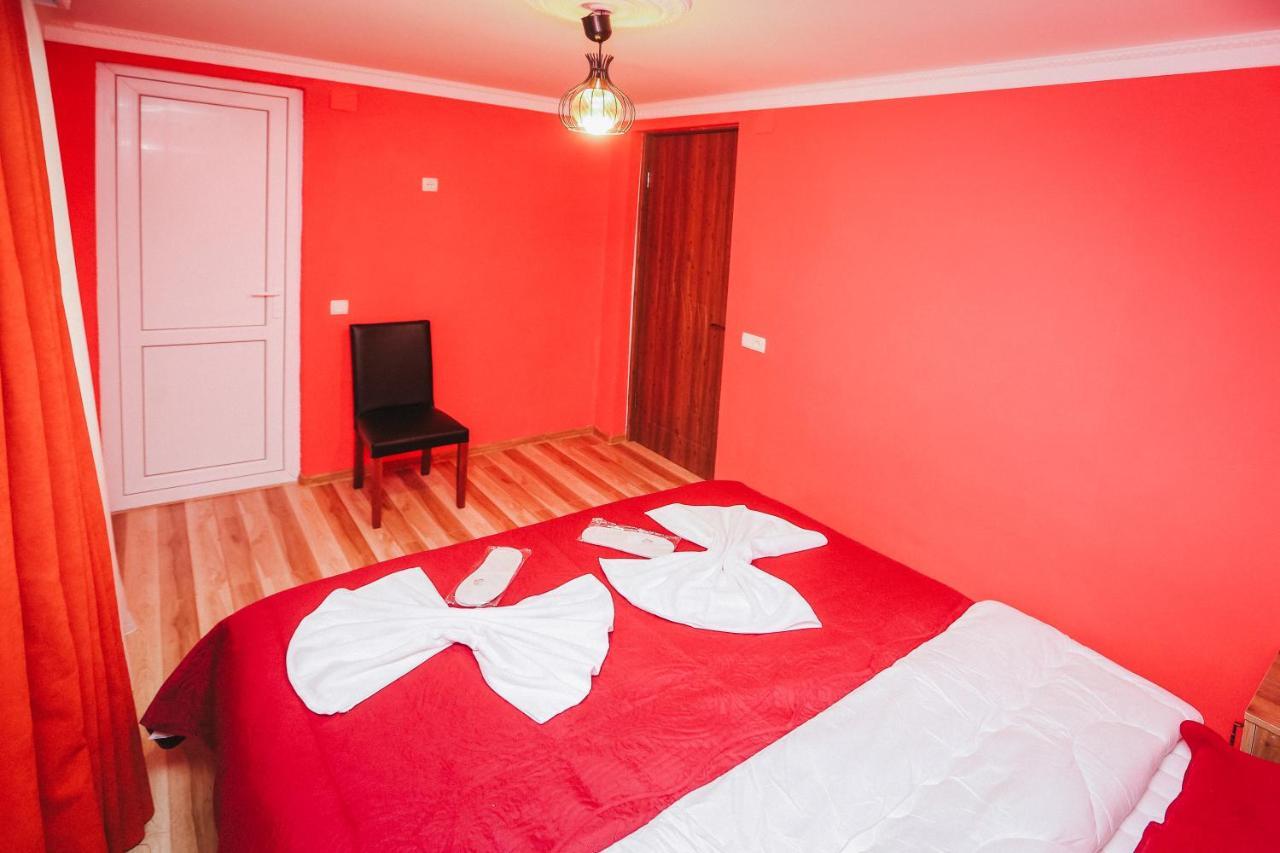 Bebo Babu Guest House Кутаиси Екстериор снимка